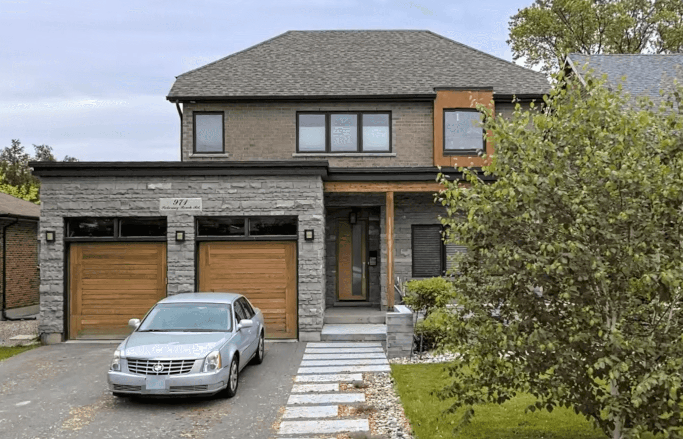 Pickering, ON residence